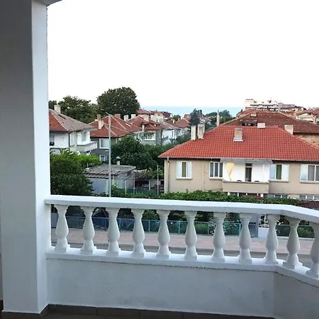 Kirovi House - Guest 2*