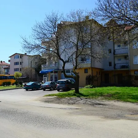 Kirovi House - Guest Pensiune Țarevo