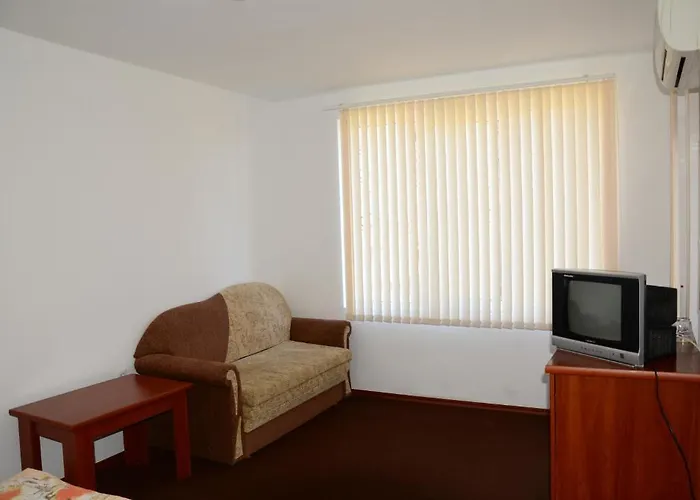 Къща за гости Kirovi House - Guest