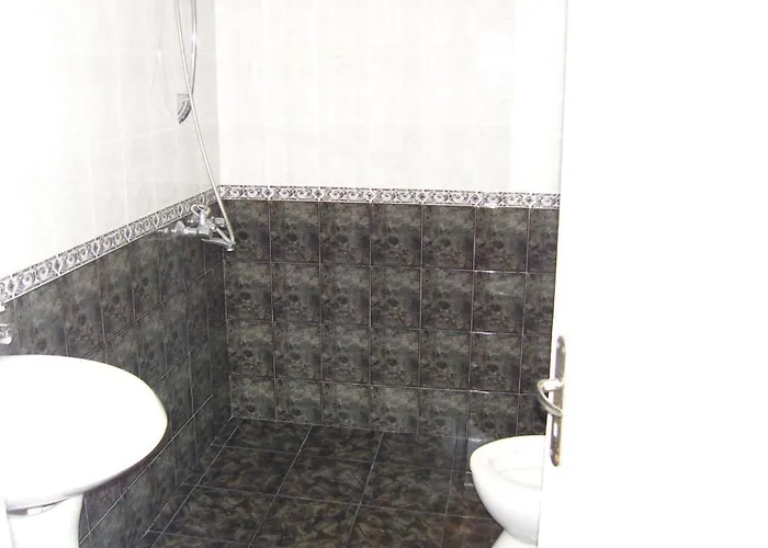 Kirovi House - Guest Къща за гости Царево