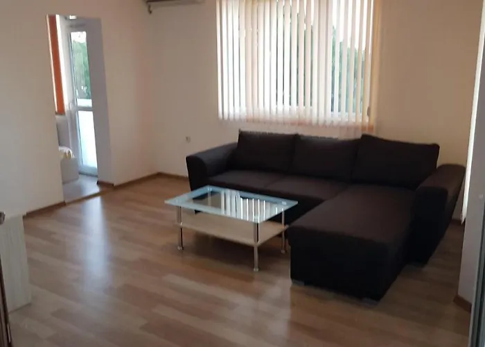 Къща за гости Kirovi House - Guest